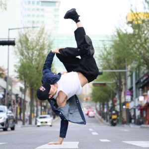 break dance Kim Heon-woo