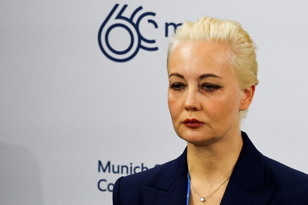 Η Γιούλια Ναβάλναγια κατηγόρησε δημοσίως τον Πούτιν για τη δολοφονία του συζύγου της