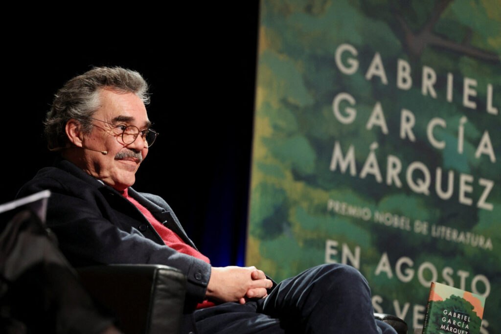 Ο Gonzalo Garcia Barcha, γιος του Gabriel Garcia Marquez, παρουσιάζει το βιβλίο του πατέρα του "En agosto nos vemos" (Μέχρι τον Αύγουστο)