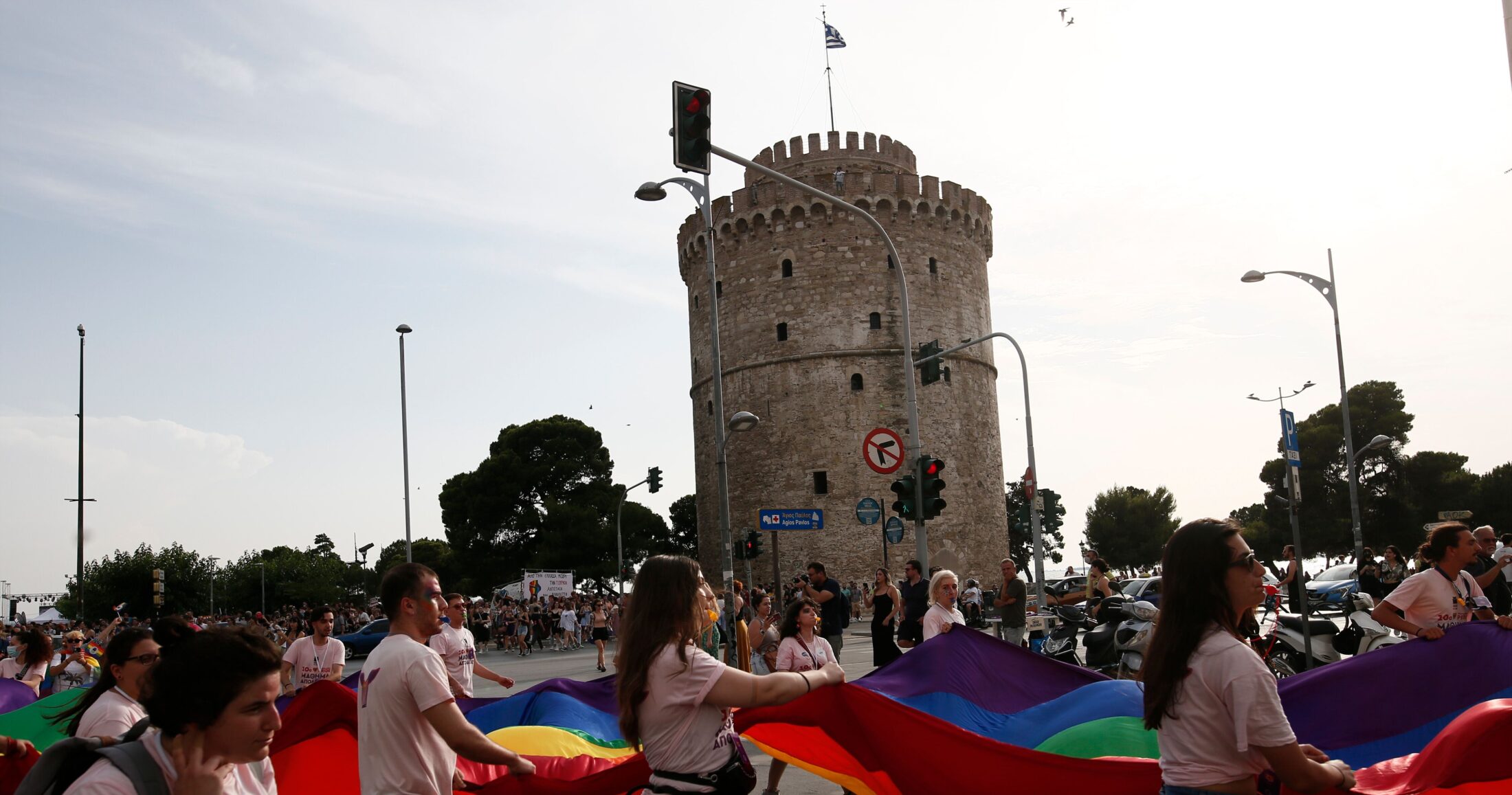 Την Τετάρτη 10 Απριλίου θα γίνουν τα γυρίσματα για το promo video του Europride, με τους διοργανωτές να απευθύνουν ανοιχτό κάλεσμα στον κόσμο για να συμμετάσχει