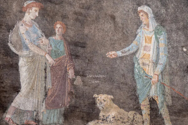 Οι τοιχογραφίες απεικονίζουν την ελληνική μυθολογία: Ο Πάρις απαγάγει την Ελένη, γεγονός που οδηγεί στον Τρωικό Πόλεμο