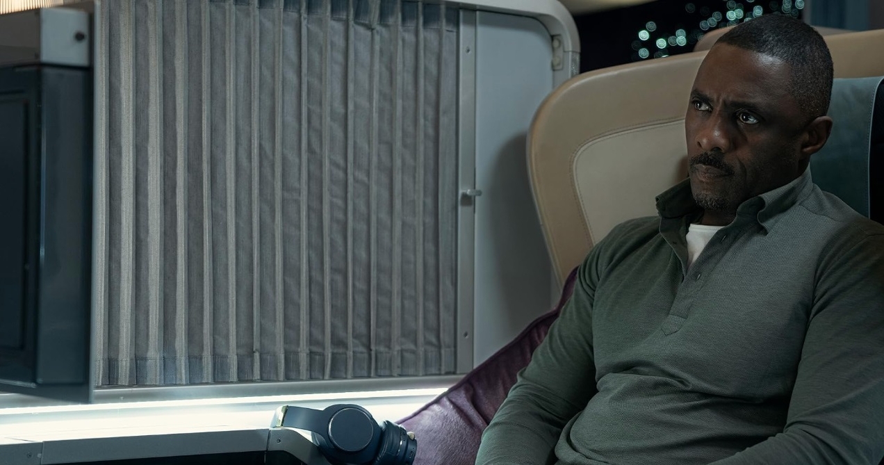 Στην σειρά Hijack ο Idris Elba ταξιδεύει σε μια ολόκληρη πτήση χωρίς το κινητό του