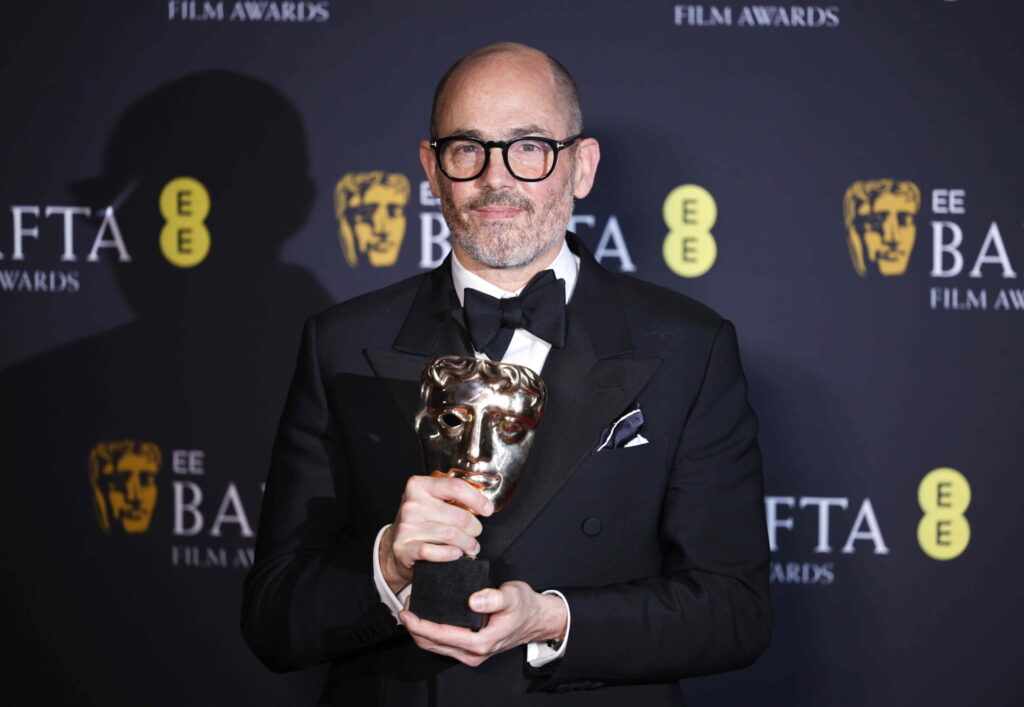 kalyteri-tainia-to-konklavio-kai-4-vraveia-gia-to-the-brutalist-sta-fetina-bafta